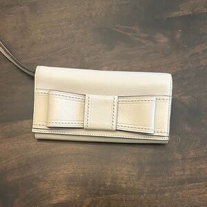 Kate Spade leather Cream Bow wallet /Clutch